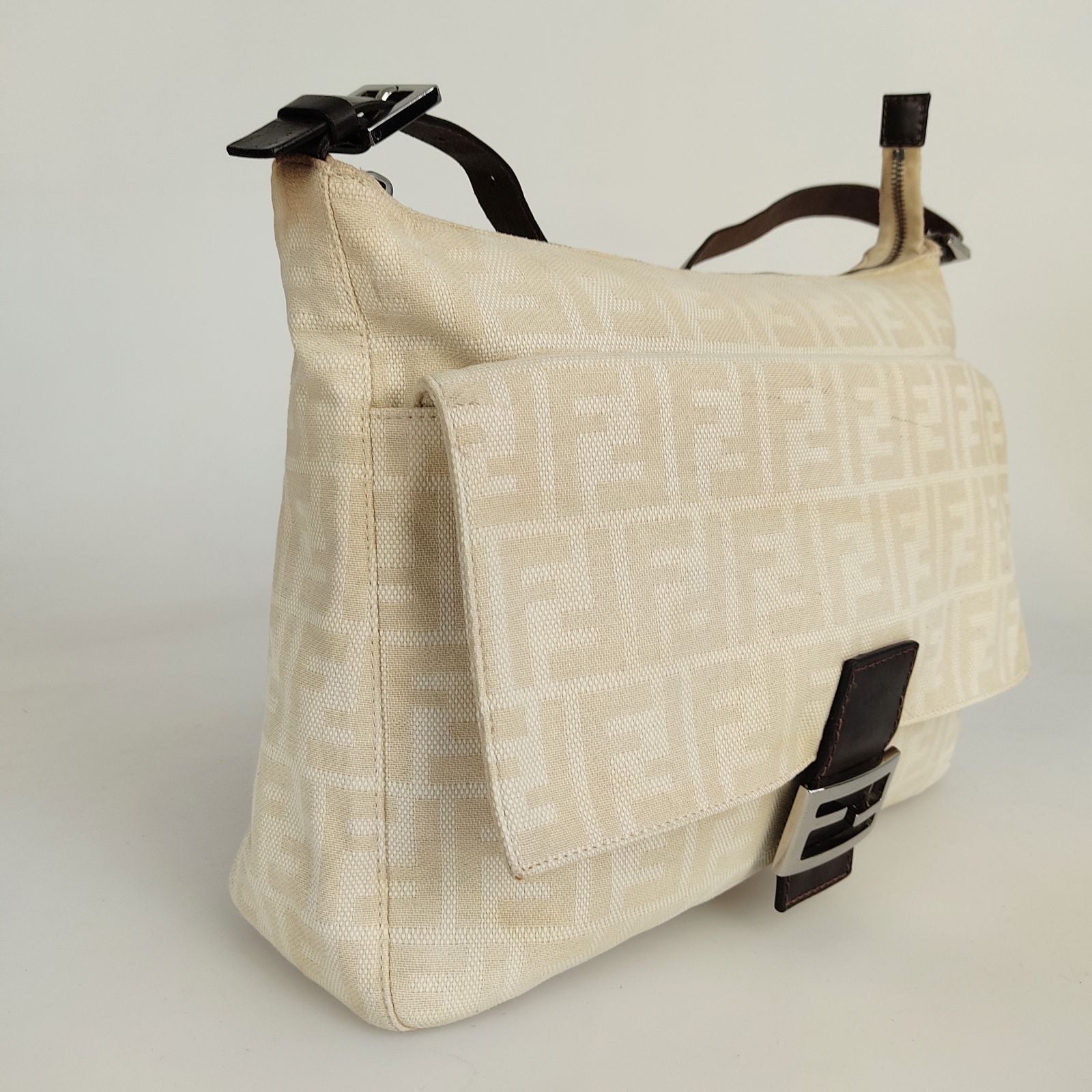 Fendi Fendi Mamma shoulder bag in beige monogram canvas - '10s